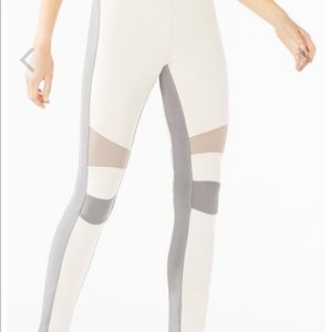 BCBG Colourblock leggings